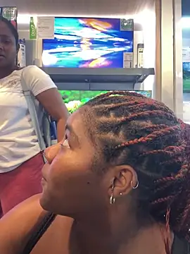 Snapshot of chocolatito-ho chatting on 09-13-25, 07:24 chocolatito-ho online show from 09-13-25, 07:24