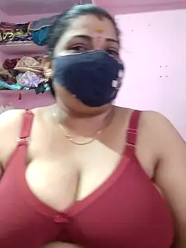 Snapshot of lathikaqueentamil chatting on 10-07-25, 08:33 lathikaqueentamil online show from 10-07-25, 08:33