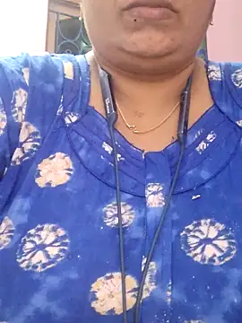 Snapshot of lathikaqueentamil chatting on 11-01-25, 07:10 lathikaqueentamil online show from 11-01-25, 07:10