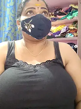 Snapshot of lathikaqueentamil chatting on 11-02-25, 05:15 lathikaqueentamil online show from 11-02-25, 05:15