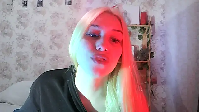 ClaireLaSweet online show from 11-11-25, 04:12