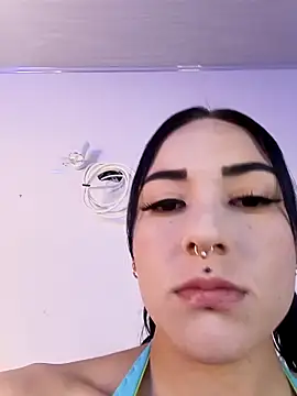 Madison charlotte online show from 09-18-25, 07:21