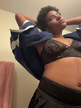 Snapshot of Tu_GataLinda chatting on 10-26-25, 08:37 Tu GataLinda online show from 10-26-25, 08:37