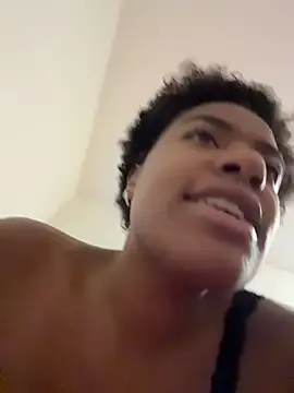 Snapshot of Tu_GataLinda chatting on 11-02-25, 03:36 Tu GataLinda online show from 11-02-25, 03:36