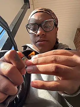 Snapshot of Tu_GataLinda chatting on 11-08-25, 05:45 Tu GataLinda online show from 11-08-25, 05:45