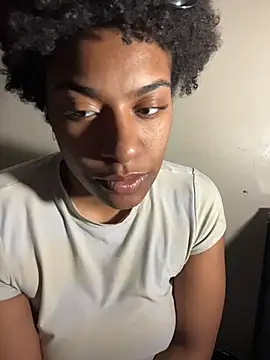 Tu GataLinda online show from 02-17-26, 07:49