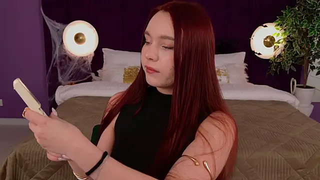 NoraHaynes online show from 11-02-25, 03:09