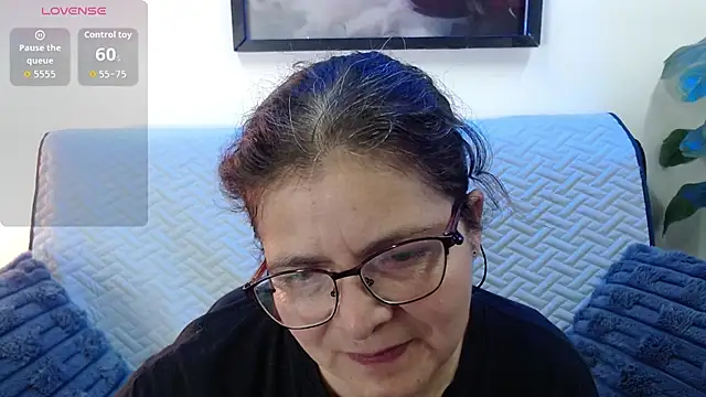 Linda banks  online show from 10-10-25, 01:37