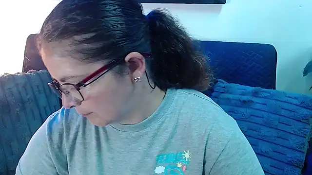 Linda banks  online show from 06-19-26, 01:54