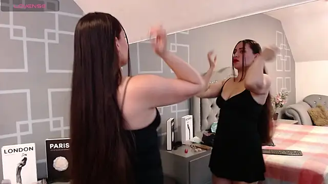 Snapshot of AliceBlackx chatting on 09-20-25, 11:44 AliceBlackx online show from 09-20-25, 11:44