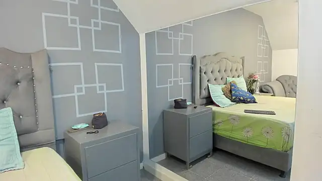 AliceBlackx online show from 10-29-25, 11:45