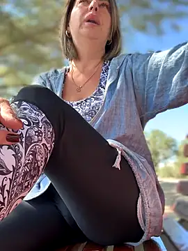 Snapshot of Milena-MilfaXXX chatting on 09-15-25, 05:29 Milena-MilfaXXX online show from 09-15-25, 05:29