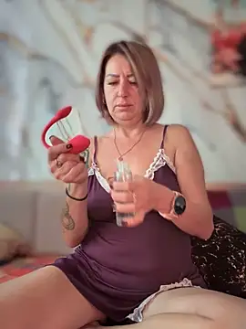 Snapshot of Milena-MilfaXXX chatting on 10-06-25, 04:10 Milena-MilfaXXX online show from 10-06-25, 04:10