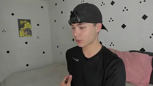 crushnier1 online show from 09-17-25, 05:58