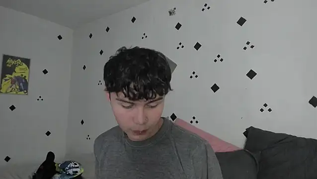 crushnier1 online show from 09-18-25, 05:48