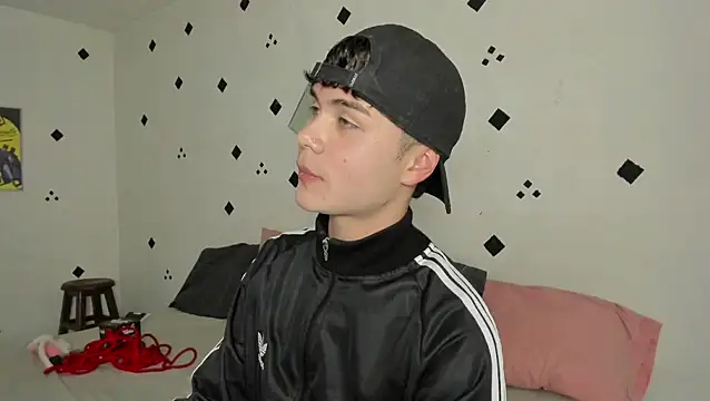 crushnier1 online show from 09-30-25, 06:13