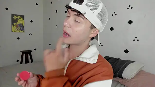 crushnier1 online show from 10-16-25, 05:58