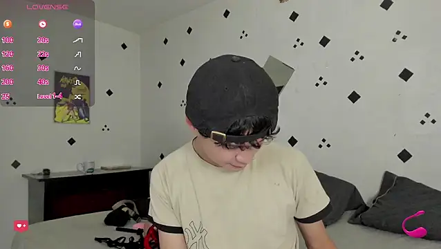 crushnier1 online show from 11-05-25, 05:57