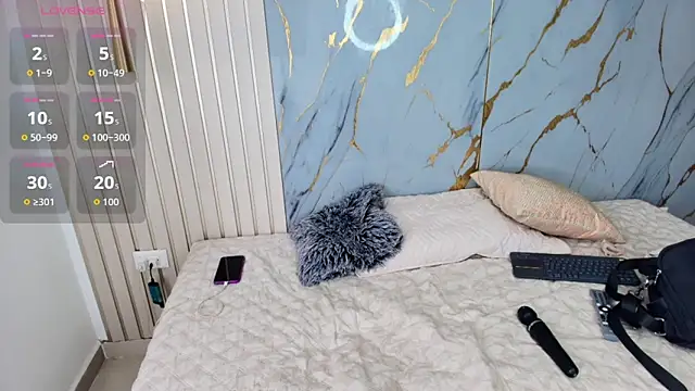 violetta hot  online show from 10-29-25, 06:31