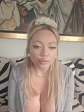 misstitmouseofficial online show from 02-21-26, 11:11