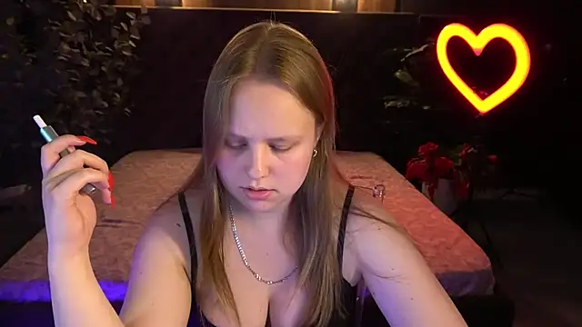 CrystallPaws online show from 06-16-26, 05:43