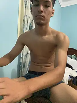 Snapshot of dermino12 chatting on 10-08-25, 12:47 dermino12 online show from 10-08-25, 12:47