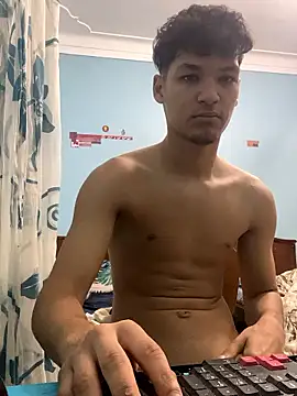 Snapshot of dermino12 chatting on 10-24-25, 01:51 dermino12 online show from 10-24-25, 01:51