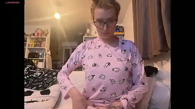 Snapshot of harleyblair chatting on 09-18-25, 10:23 harleyblair online show from 09-18-25, 10:23