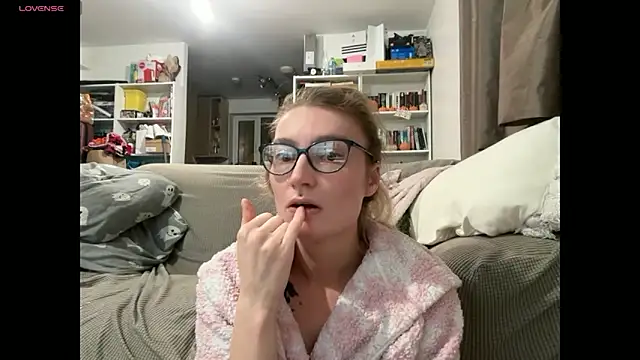 harleyblair online show from 02-11-26, 11:10