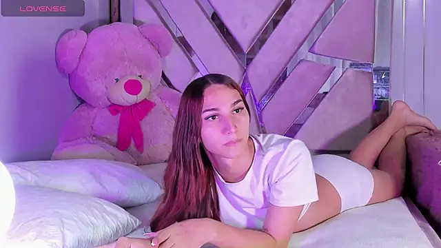 Snapshot of little_daicel chatting on 11-28-25, 04:04 little daicel online show from 11-28-25, 04:04