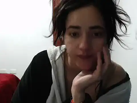 annie clark2 online show from 01-06-25, 01:31