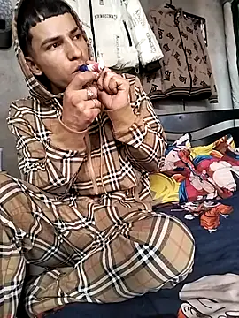 Tussi-amor online show from 02-04-26, 05:30