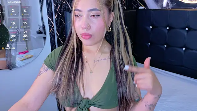  ManuVeelez online show from 02-05-26, 03:44