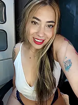  ManuVeelez online show from 02-06-26, 06:18