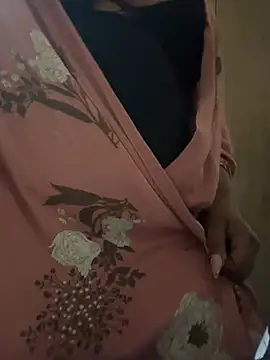 Snapshot of THICKBUNNYCHICKxxx chatting on 03-22-26, 08:12 THICKBUNNYCHICKxxx online show from 03-22-26, 08:12