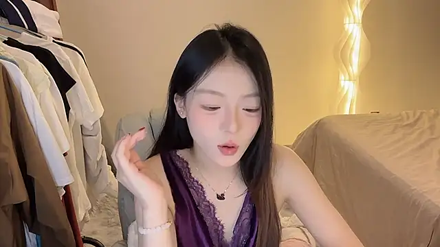 Robin-o3 online show from 11-26-25, 04:19