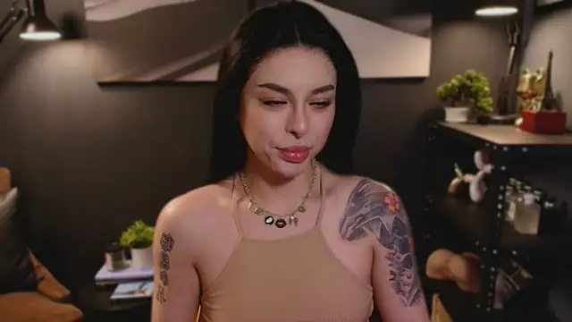 Snapshot of LUNACOCKSLAYER chatting on 10-12-25, 07:57 LUNACOCKSLAYER online show from 10-12-25, 07:57