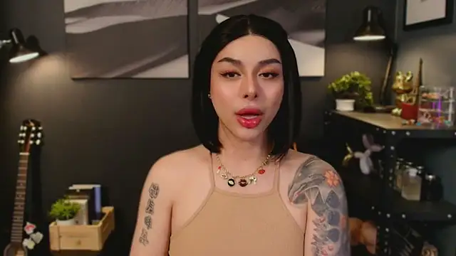 Snapshot of LUNACOCKSLAYER chatting on 10-22-25, 11:26 LUNACOCKSLAYER online show from 10-22-25, 11:26