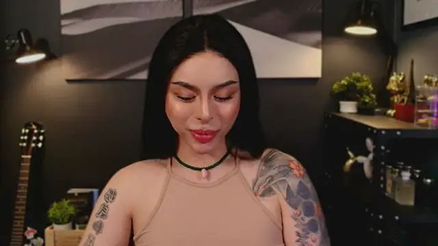 Snapshot of LUNACOCKSLAYER chatting on 11-01-25, 06:04 LUNACOCKSLAYER online show from 11-01-25, 06:04