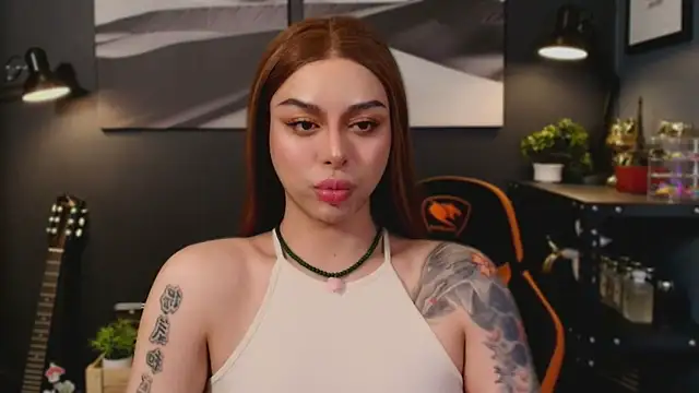 Snapshot of LUNACOCKSLAYER chatting on 11-06-25, 11:48 LUNACOCKSLAYER online show from 11-06-25, 11:48