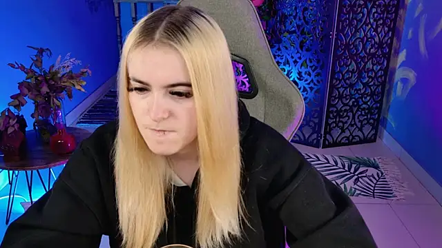 Stef Nicks online show from 09-29-25, 05:23