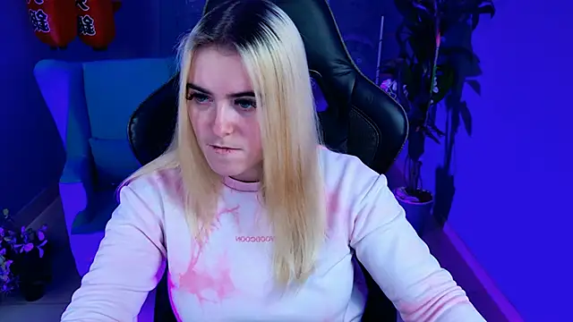 Stef Nicks online show from 10-15-25, 09:09