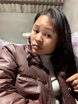 NhuFox online show from 01-06-26, 07:34