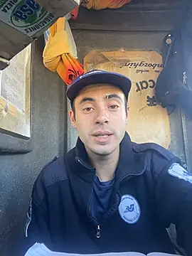 Snapshot of CaneLo0789 chatting on 11-17-25, 06:46 CaneLo0789 online show from 11-17-25, 06:46