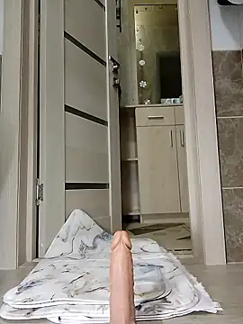 N i k o l a u online show from 04-06-26, 05:58