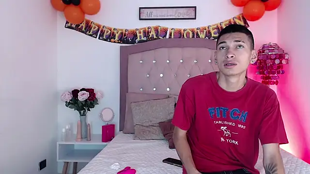 AmelieAndAce online show from 10-14-25, 12:50