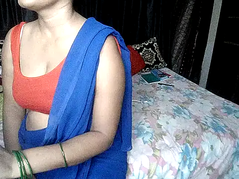 Snapshot of Anaconda-Mall chatting on 09-09-25, 06:18 Anaconda-Mall online show from 09-09-25, 06:18