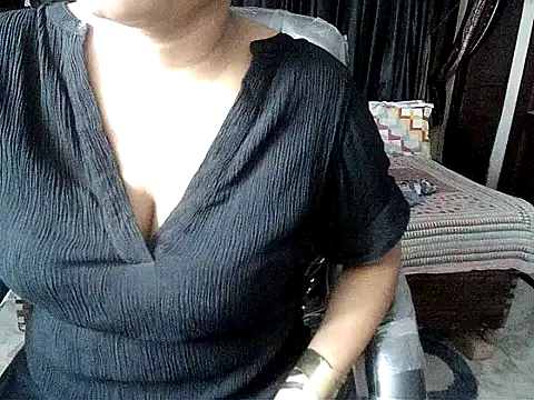 Snapshot of Anaconda-Mall chatting on 09-16-25, 05:47 Anaconda-Mall online show from 09-16-25, 05:47