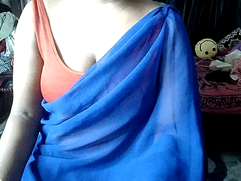 Snapshot of Anaconda-Mall chatting on 10-02-25, 04:58 Anaconda-Mall online show from 10-02-25, 04:58