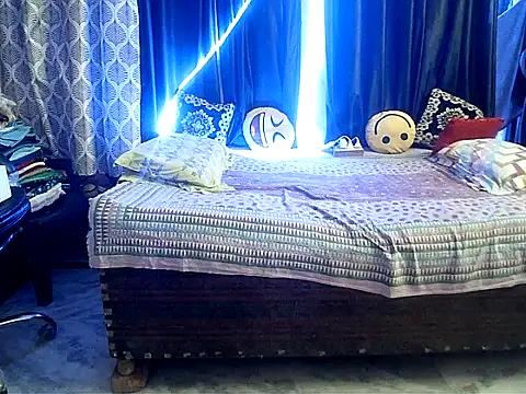 Snapshot of Anaconda-Mall chatting on 10-18-25, 03:46 Anaconda-Mall online show from 10-18-25, 03:46